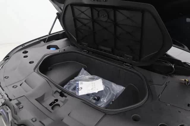 BMW iX3 (2026) thumbnail 3