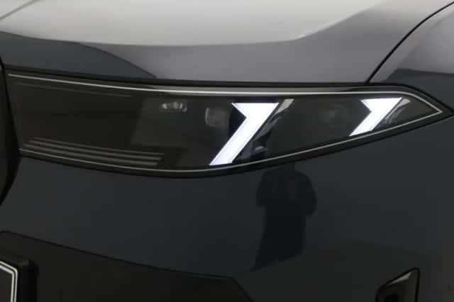 BMW iX3 (2026) thumbnail 23