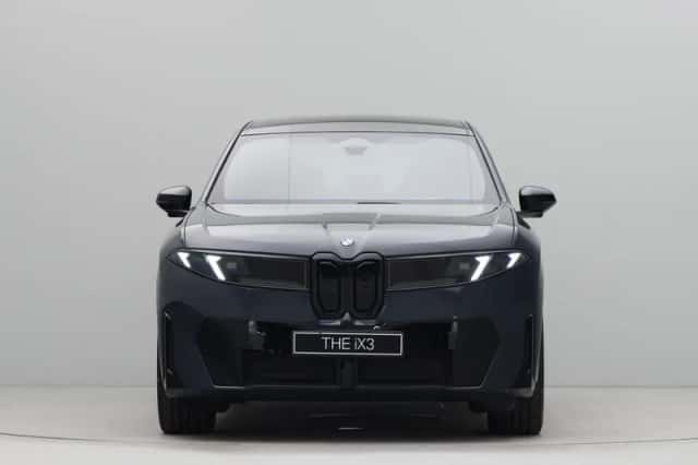 BMW iX3 (2026) thumbnail 5