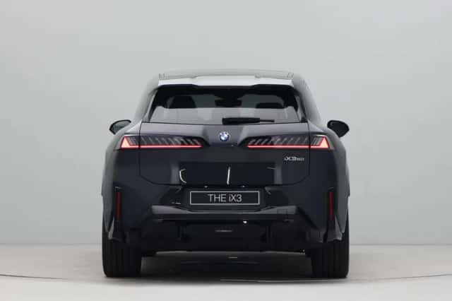 BMW iX3 (2026) thumbnail 9