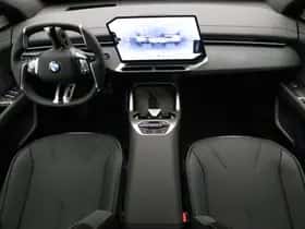 BMW iX3 (2026) thumbnail 13