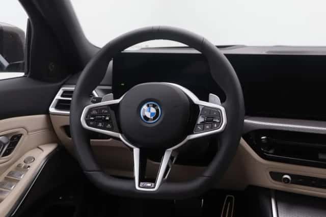BMW 3-Serie (2025) thumbnail 2
