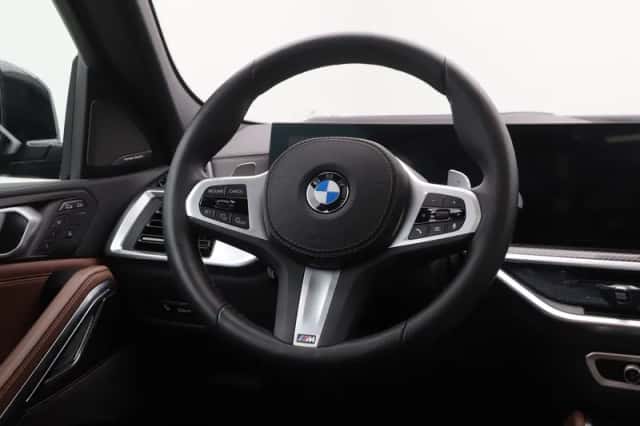 BMW X6 (2025) thumbnail 2