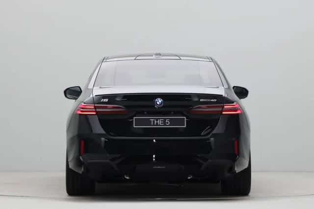 BMW i5 (2026) thumbnail 9