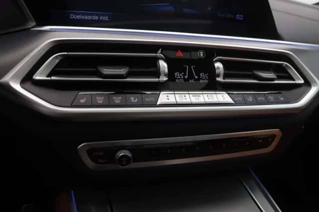 BMW X5 (2022) thumbnail 46