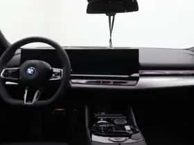 BMW i5 (2026) thumbnail 12