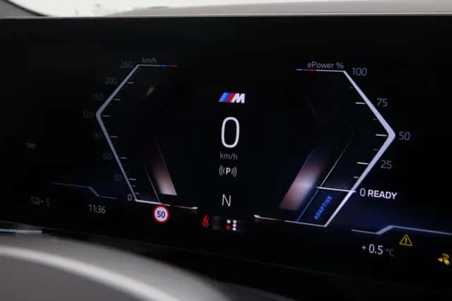 BMW i5 (2026) thumbnail 3