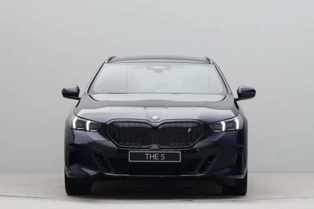 BMW i5 (2026) thumbnail 5