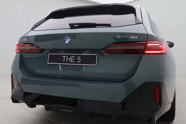 BMW i5 (2026) thumbnail 23