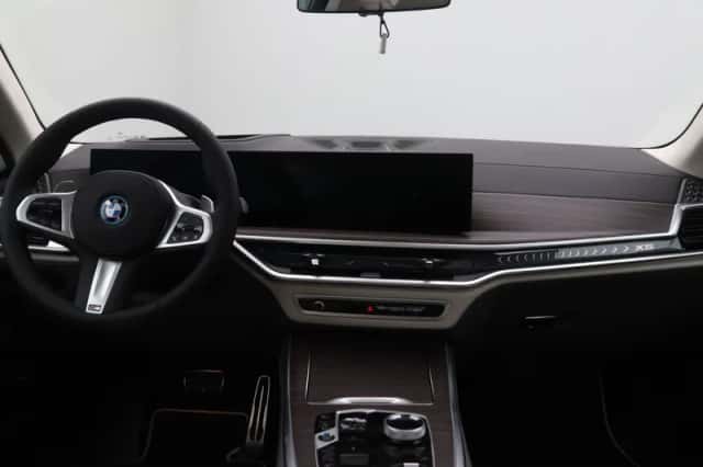 BMW X5 (2026) thumbnail 13