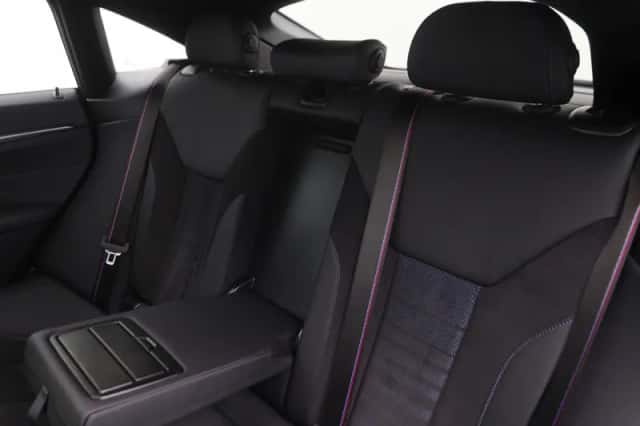 BMW i4 (2024) thumbnail 14