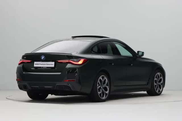 BMW i4 (2024) thumbnail 8