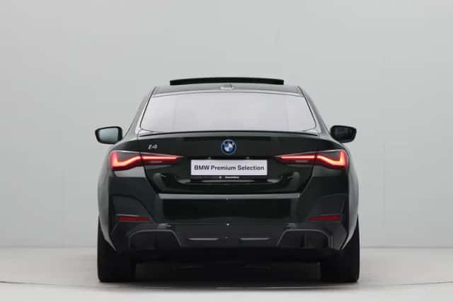 BMW i4 (2024) thumbnail 9