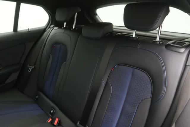 BMW 1-Serie (2023) thumbnail 15