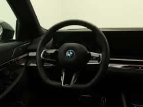 BMW 5-Serie (2025) thumbnail 2