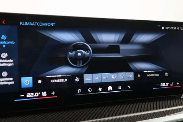 BMW X6 (2026) thumbnail 16