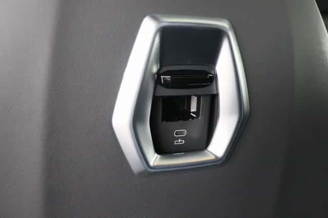 BMW X6 (2026) thumbnail 32