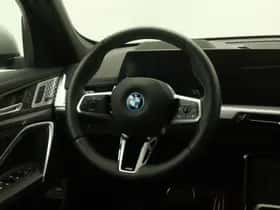 BMW X1 (2025) thumbnail 2