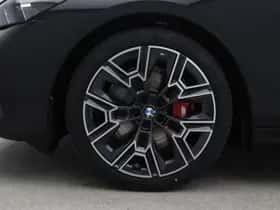 BMW i5 (2026) thumbnail 18