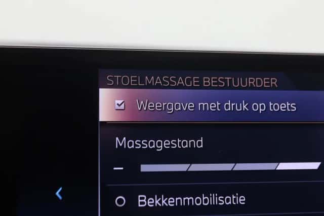 BMW X6 (2026) thumbnail 15