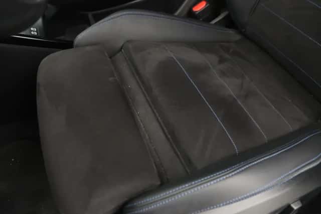 BMW iX2 (2025) thumbnail 15