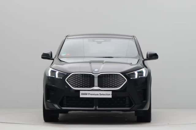 BMW iX2 (2025) thumbnail 5