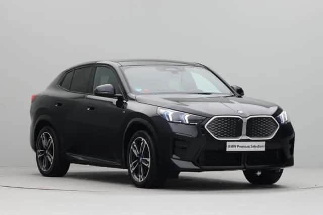 BMW iX2 (2025) thumbnail 6