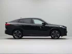 BMW iX2 (2025) thumbnail 6