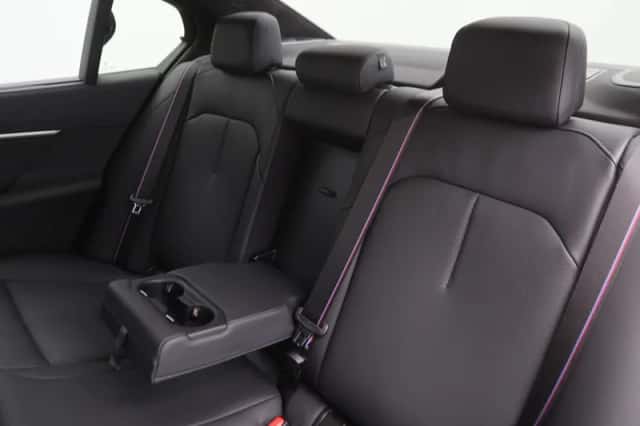 BMW M5 (2026) thumbnail 17