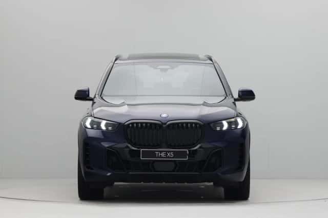 BMW X5 (2026) thumbnail 6
