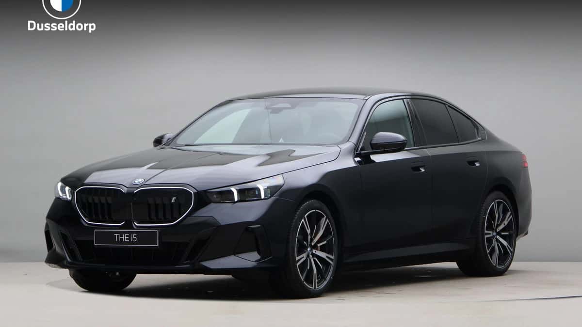 BMW i5 (2026) — foto 1