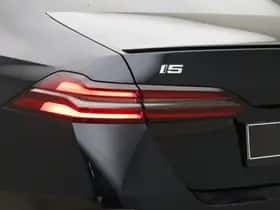 BMW i5 (2026) thumbnail 23