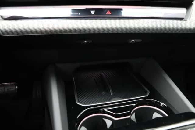 BMW i5 (2026) thumbnail 18