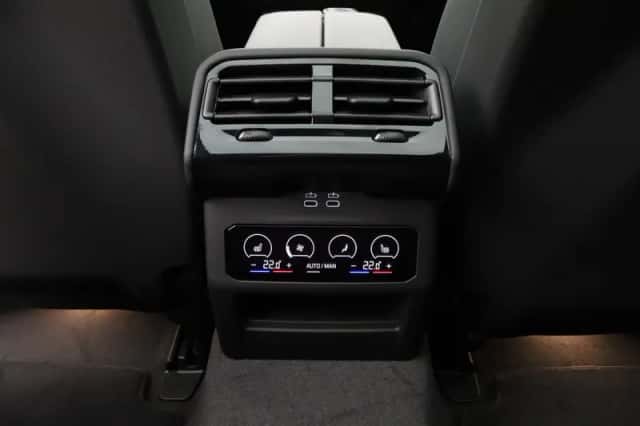 BMW i5 (2026) thumbnail 20