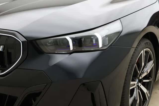 BMW i5 (2026) thumbnail 23
