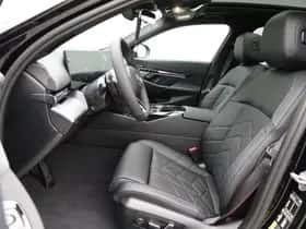 BMW i5 (2026) thumbnail 5