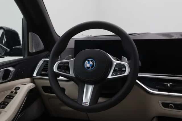 BMW X5 (2026) thumbnail 2