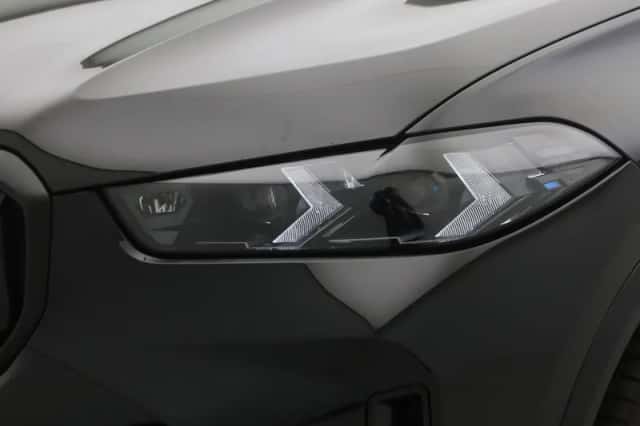 BMW X5 (2026) thumbnail 24