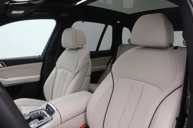 BMW X5 (2026) thumbnail 5