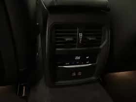 BMW i4 (2022) thumbnail 18