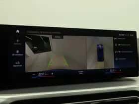 BMW i4 (2022) thumbnail 24