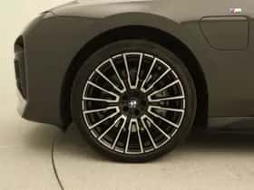 BMW 7-Serie (2024) thumbnail 11