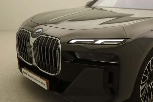 BMW 7-Serie (2024) thumbnail 12