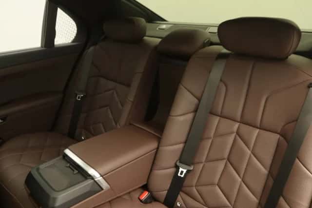 BMW 7-Serie (2024) thumbnail 15