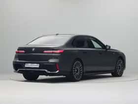 BMW 7-Serie (2024) thumbnail 5