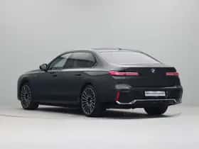BMW 7-Serie (2024) thumbnail 7