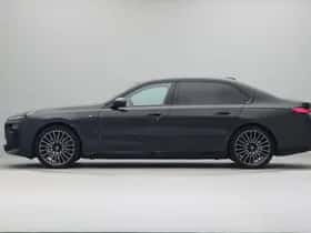 BMW 7-Serie (2024) thumbnail 8