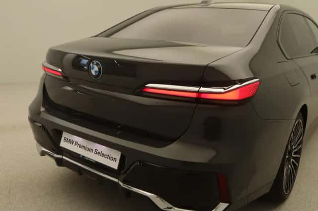 BMW 7-Serie (2024) thumbnail 9