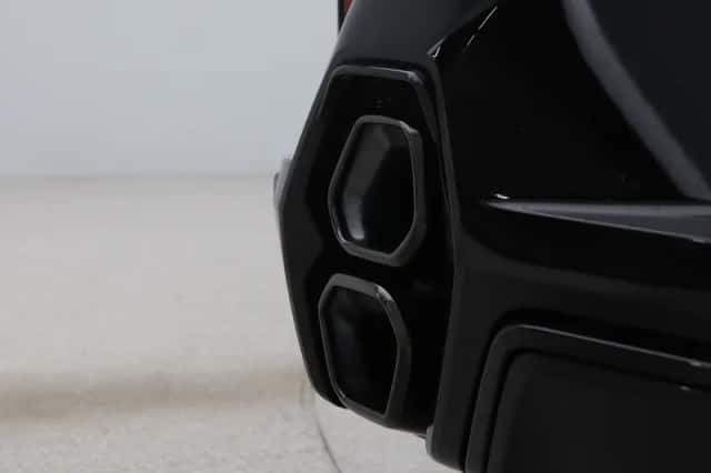 BMW XM (2026) thumbnail 11