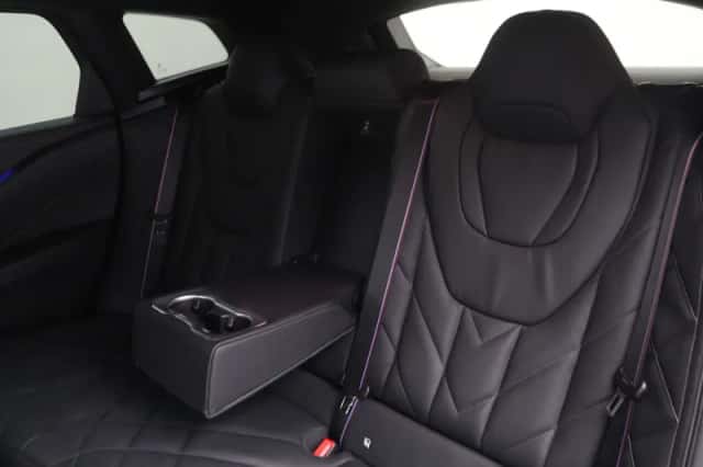 BMW XM (2026) thumbnail 15